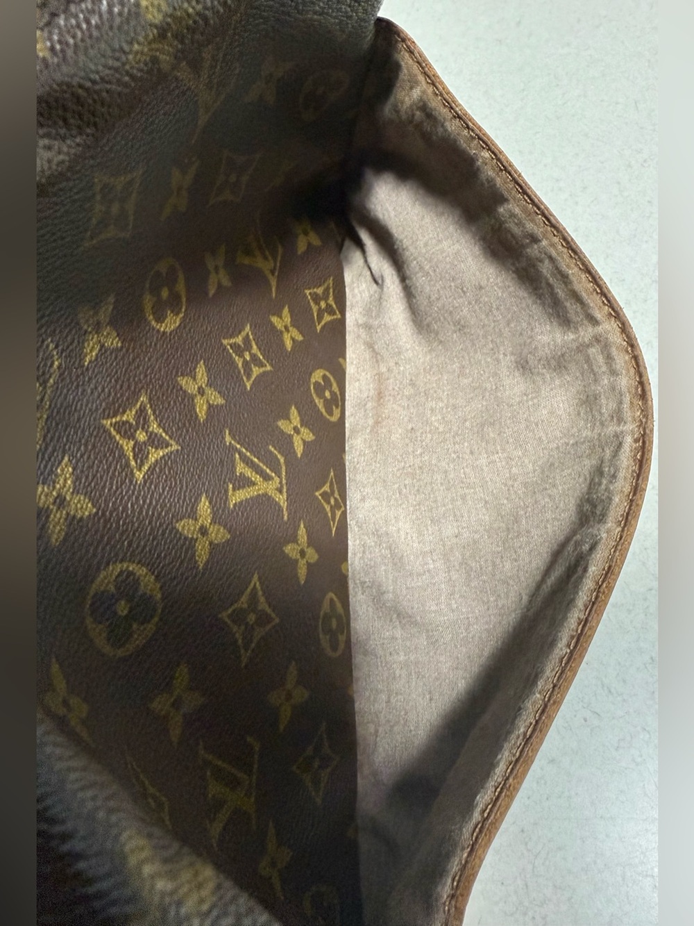 Louis Vuitton Vintage Compiègne 28 Clutch Monogram Canvas - Picture 8 of 16